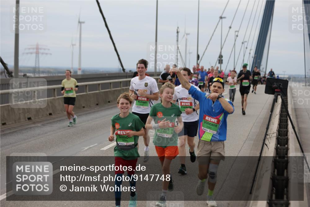 03.10.2025 - Köhlbrandbrückenlauf Jannik Wohlers http://msf.ph/oto/9147748 03.10.2025 15:51:22 Position 1 24, 9167, 9293, 24, 7292, 9292 meine-sportfotos.de