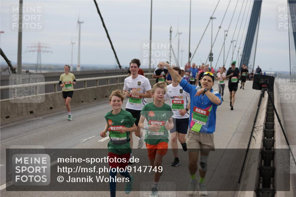 03.10.2025 - Köhlbrandbrückenlauf Jannik Wohlers http://msf.ph/oto/9147749 03.10.2025 15:51:22 Position 1 24, 9167, 24, 9166, 7292, 9293 meine-sportfotos.de