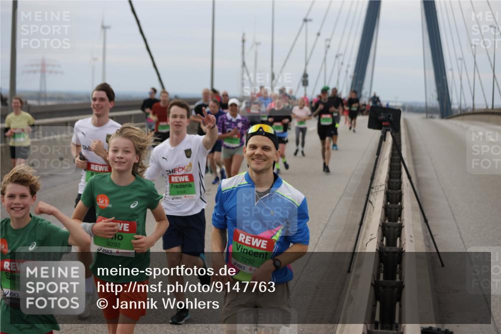 03.10.2025 - Köhlbrandbrückenlauf Jannik Wohlers http://msf.ph/oto/9147763 03.10.2025 15:51:23 Position 1 9293, 9166, 10, 9292, 7292 meine-sportfotos.de