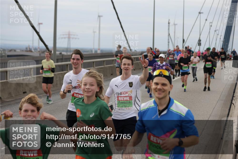 03.10.2025 - Köhlbrandbrückenlauf Jannik Wohlers http://msf.ph/oto/9147765 03.10.2025 15:51:24 Position 1 9166, 2, 7, 9292, 7292 meine-sportfotos.de