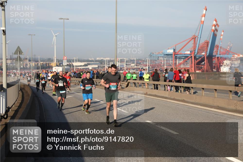 03.10.2025 - Köhlbrandbrückenlauf Yannick Fuchs http://msf.ph/oto/9147820 03.10.2025 08:39:00 Position 2  meine-sportfotos.de