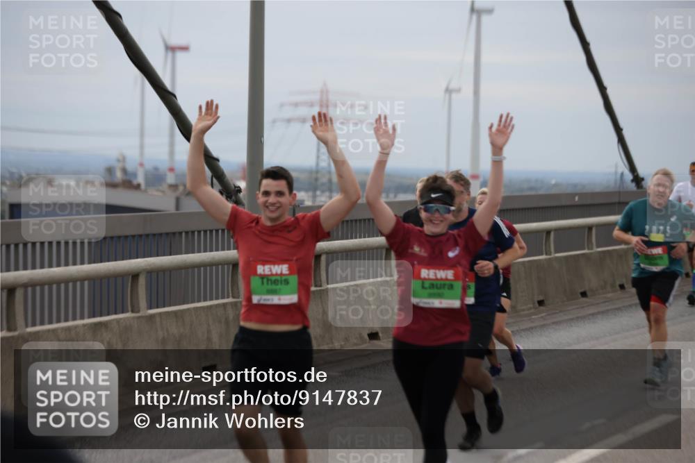 03.10.2025 - Köhlbrandbrückenlauf Jannik Wohlers http://msf.ph/oto/9147837 03.10.2025 15:51:32 Position 1 2125 meine-sportfotos.de