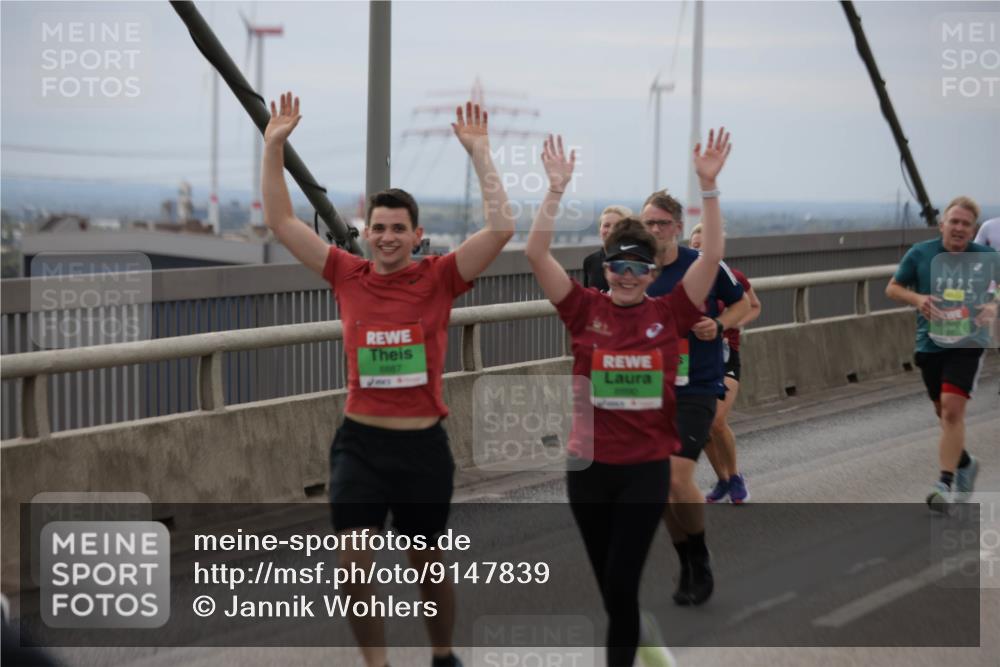 03.10.2025 - Köhlbrandbrückenlauf Jannik Wohlers http://msf.ph/oto/9147839 03.10.2025 15:51:32 Position 1 88917 meine-sportfotos.de