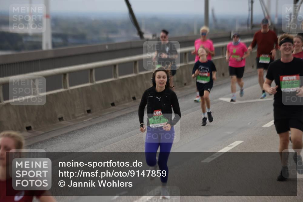 03.10.2025 - Köhlbrandbrückenlauf Jannik Wohlers http://msf.ph/oto/9147859 03.10.2025 15:51:38 Position 1 7427, 280 meine-sportfotos.de