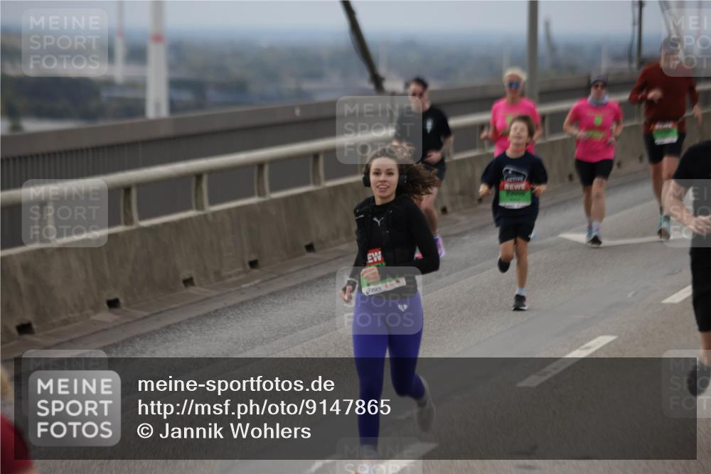 03.10.2025 - Köhlbrandbrückenlauf Jannik Wohlers http://msf.ph/oto/9147865 03.10.2025 15:51:38 Position 1  meine-sportfotos.de
