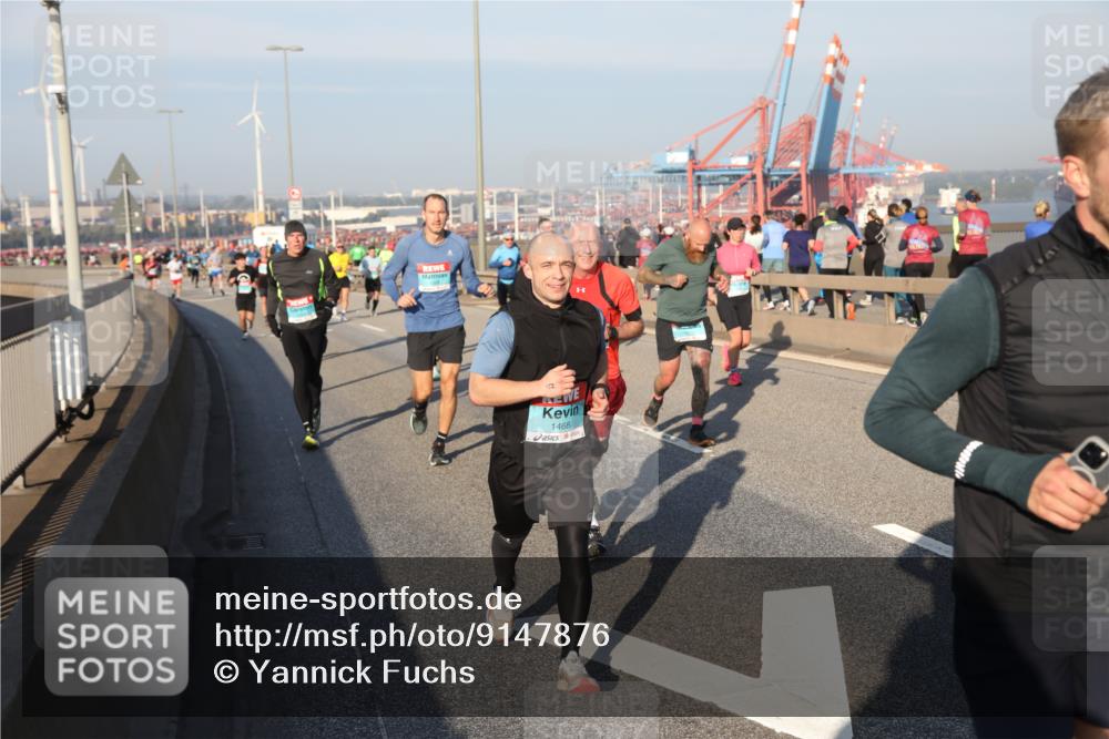 03.10.2025 - Köhlbrandbrückenlauf Yannick Fuchs http://msf.ph/oto/9147876 03.10.2025 08:39:10 Position 2 1468 meine-sportfotos.de