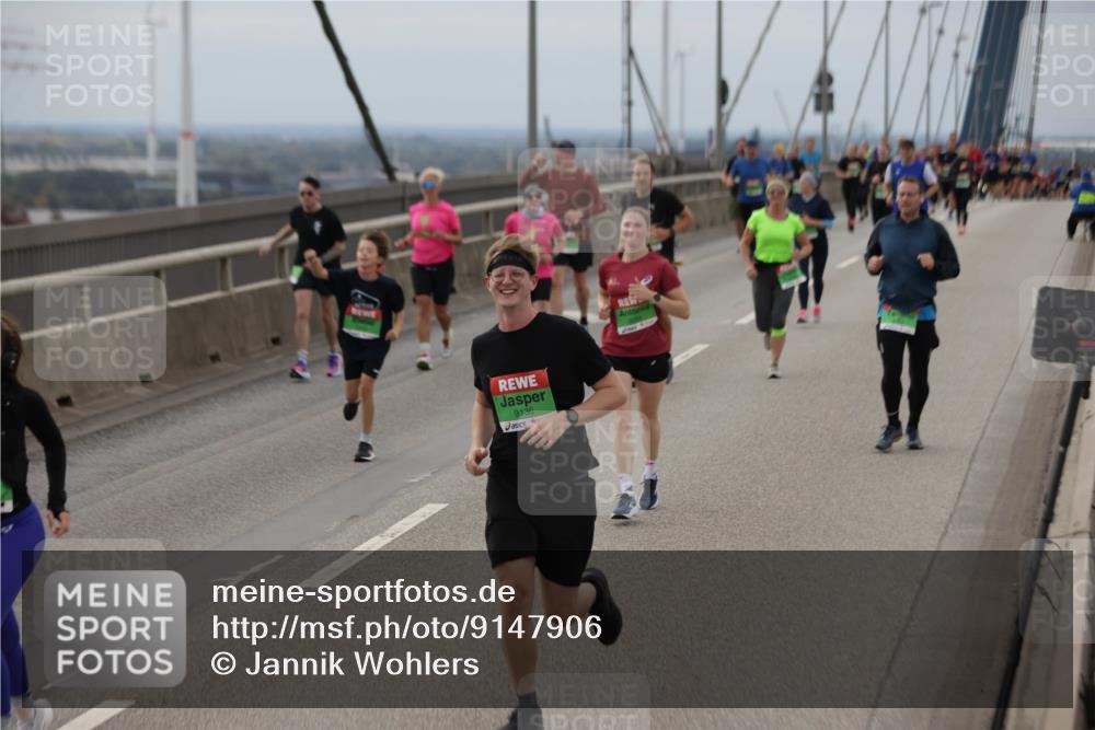 03.10.2025 - Köhlbrandbrückenlauf Jannik Wohlers http://msf.ph/oto/9147906 03.10.2025 15:51:40 Position 1 9136 meine-sportfotos.de