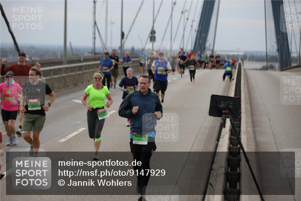 03.10.2025 - Köhlbrandbrückenlauf Jannik Wohlers http://msf.ph/oto/9147929 03.10.2025 15:51:42 Position 1 9351 meine-sportfotos.de