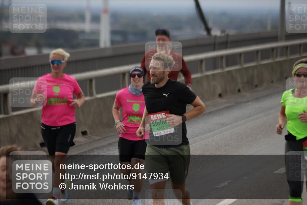 03.10.2025 - Köhlbrandbrückenlauf Jannik Wohlers http://msf.ph/oto/9147934 03.10.2025 15:51:43 Position 1 8018 meine-sportfotos.de