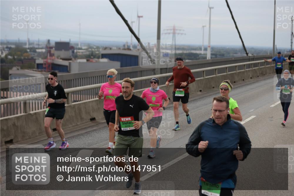 03.10.2025 - Köhlbrandbrückenlauf Jannik Wohlers http://msf.ph/oto/9147951 03.10.2025 15:51:45 Position 1 8018, 1351 meine-sportfotos.de