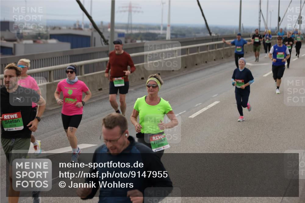 03.10.2025 - Köhlbrandbrückenlauf Jannik Wohlers http://msf.ph/oto/9147955 03.10.2025 15:51:46 Position 1 8018, 8032 meine-sportfotos.de