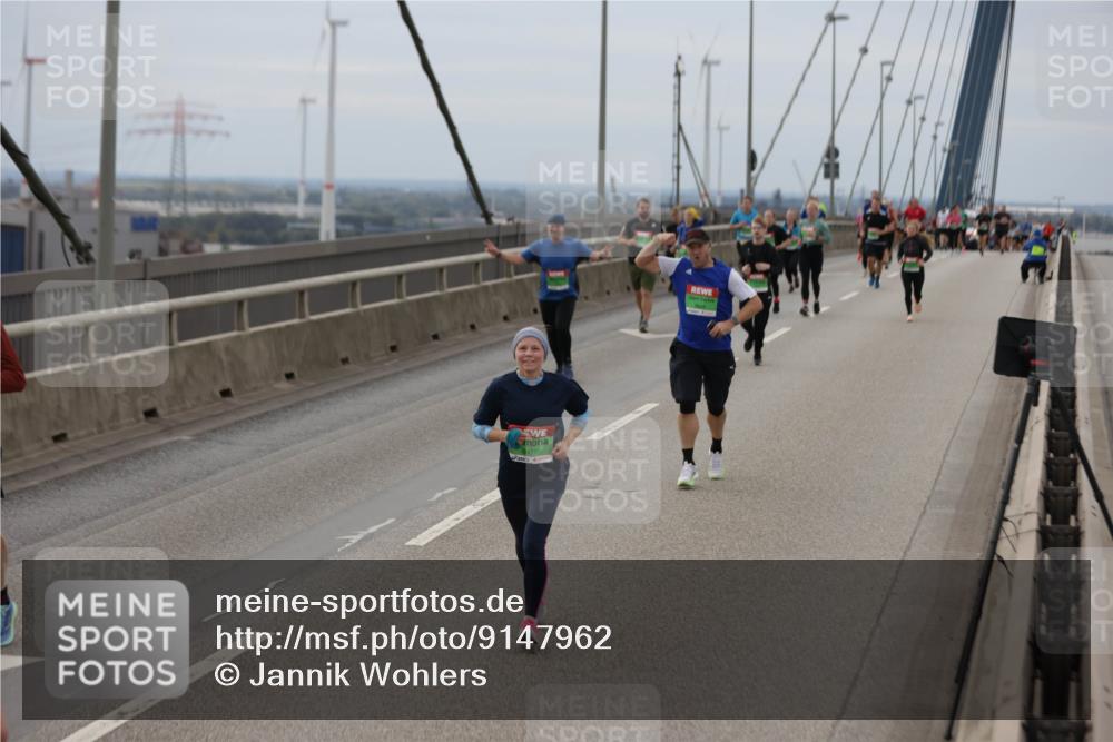 03.10.2025 - Köhlbrandbrückenlauf Jannik Wohlers http://msf.ph/oto/9147962 03.10.2025 15:51:47 Position 1 9477 meine-sportfotos.de