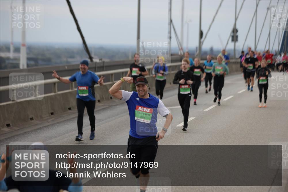 03.10.2025 - Köhlbrandbrückenlauf Jannik Wohlers http://msf.ph/oto/9147969 03.10.2025 15:51:48 Position 1 9604 meine-sportfotos.de