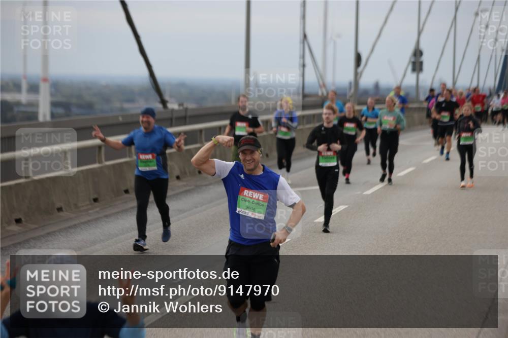 03.10.2025 - Köhlbrandbrückenlauf Jannik Wohlers http://msf.ph/oto/9147970 03.10.2025 15:51:48 Position 1 9604 meine-sportfotos.de