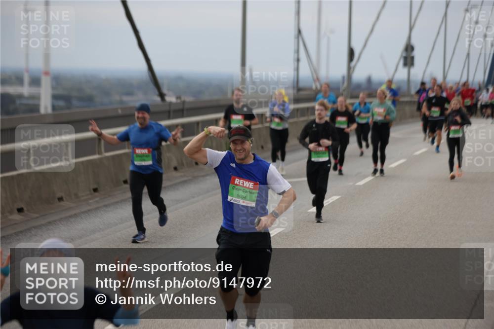 03.10.2025 - Köhlbrandbrückenlauf Jannik Wohlers http://msf.ph/oto/9147972 03.10.2025 15:51:48 Position 1 9604 meine-sportfotos.de