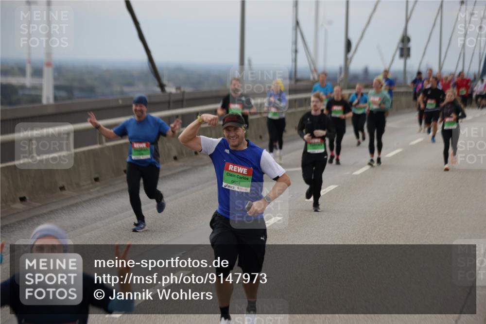 03.10.2025 - Köhlbrandbrückenlauf Jannik Wohlers http://msf.ph/oto/9147973 03.10.2025 15:51:48 Position 1 9604 meine-sportfotos.de