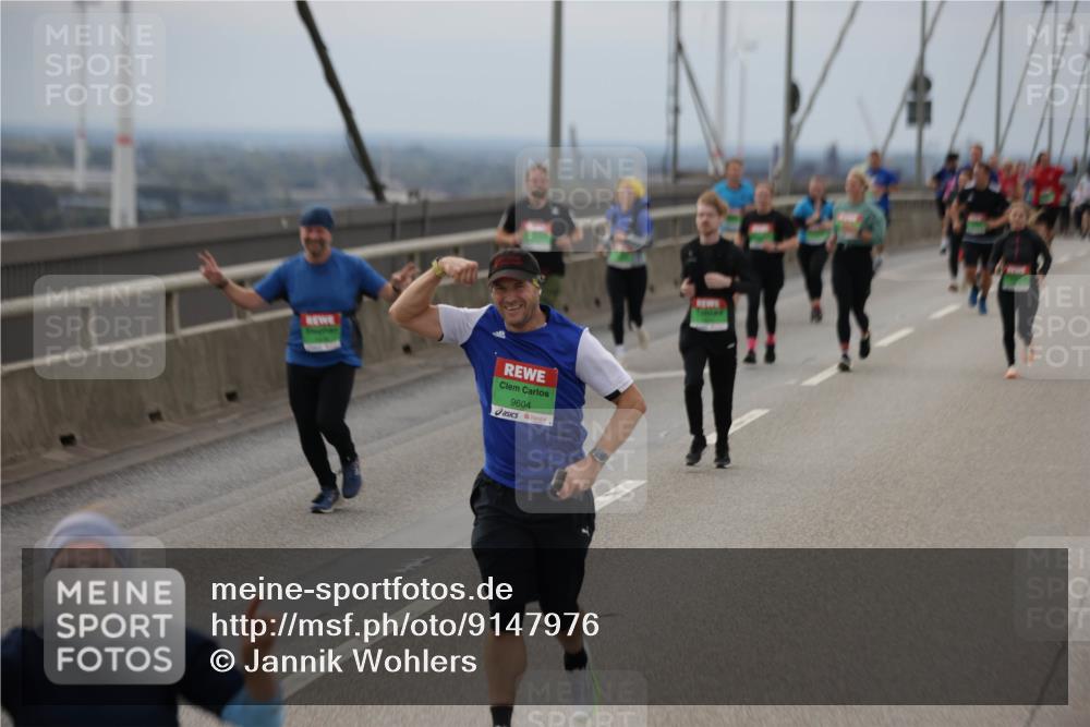 03.10.2025 - Köhlbrandbrückenlauf Jannik Wohlers http://msf.ph/oto/9147976 03.10.2025 15:51:48 Position 1 9604 meine-sportfotos.de