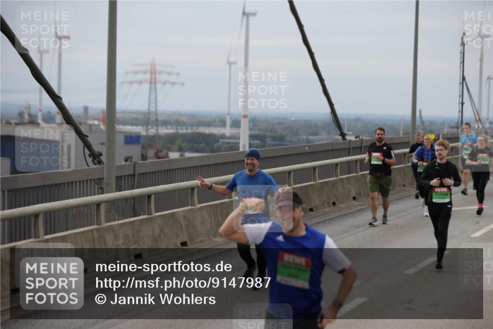 03.10.2025 - Köhlbrandbrückenlauf Jannik Wohlers http://msf.ph/oto/9147987 03.10.2025 15:51:49 Position 1  meine-sportfotos.de