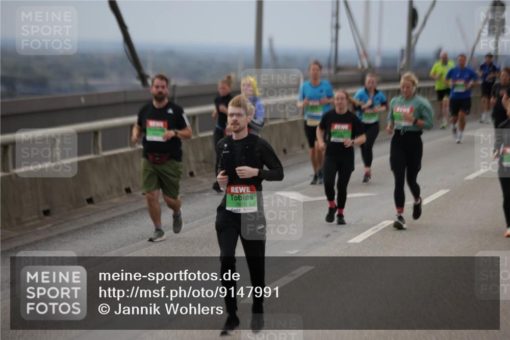 03.10.2025 - Köhlbrandbrückenlauf Jannik Wohlers http://msf.ph/oto/9147991 03.10.2025 15:51:50 Position 1 7671 meine-sportfotos.de