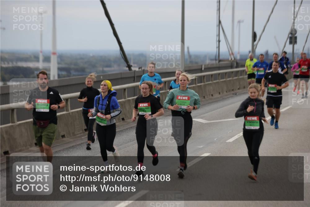 03.10.2025 - Köhlbrandbrückenlauf Jannik Wohlers http://msf.ph/oto/9148008 03.10.2025 15:51:53 Position 1 7619, 9728 meine-sportfotos.de