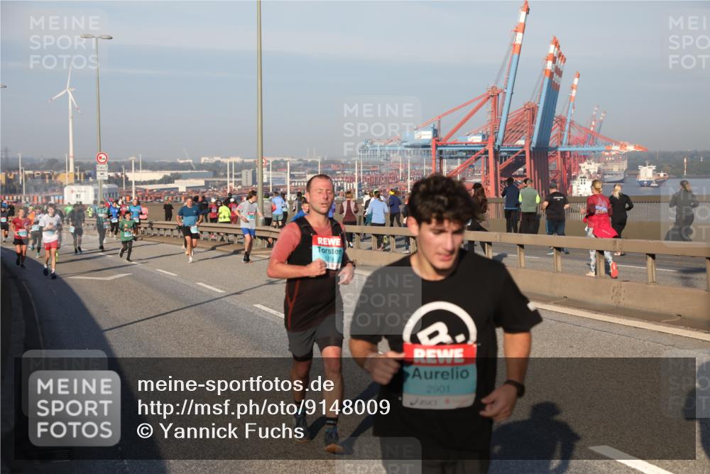 03.10.2025 - Köhlbrandbrückenlauf Yannick Fuchs http://msf.ph/oto/9148009 03.10.2025 08:39:19 Position 2 1274, 2901 meine-sportfotos.de