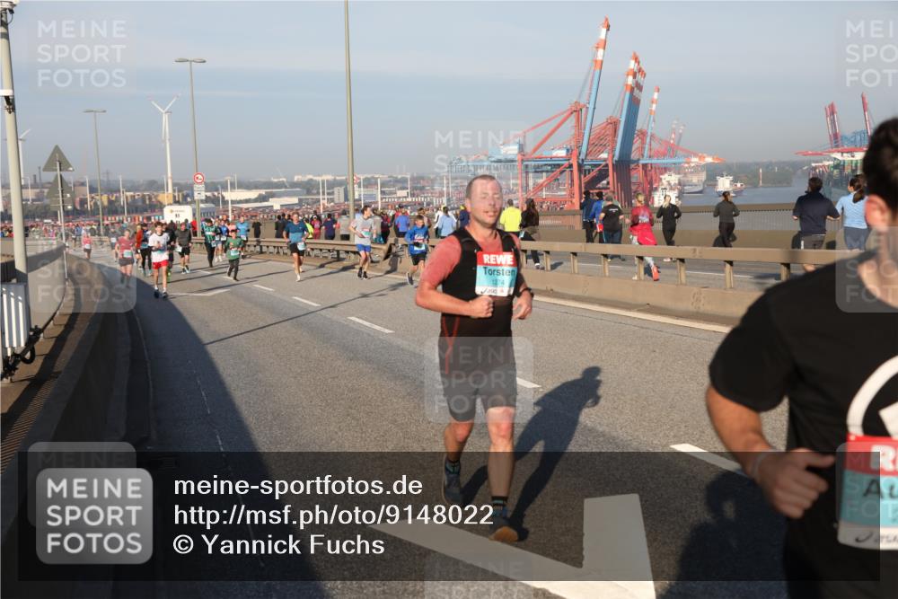 03.10.2025 - Köhlbrandbrückenlauf Yannick Fuchs http://msf.ph/oto/9148022 03.10.2025 08:39:19 Position 2 1274 meine-sportfotos.de