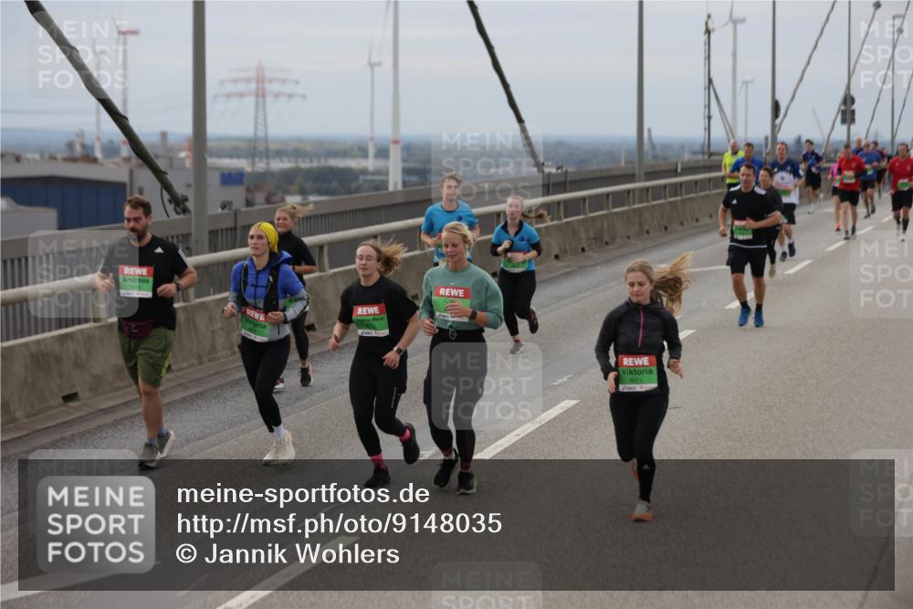 03.10.2025 - Köhlbrandbrückenlauf Jannik Wohlers http://msf.ph/oto/9148035 03.10.2025 15:51:56 Position 1 8011 meine-sportfotos.de