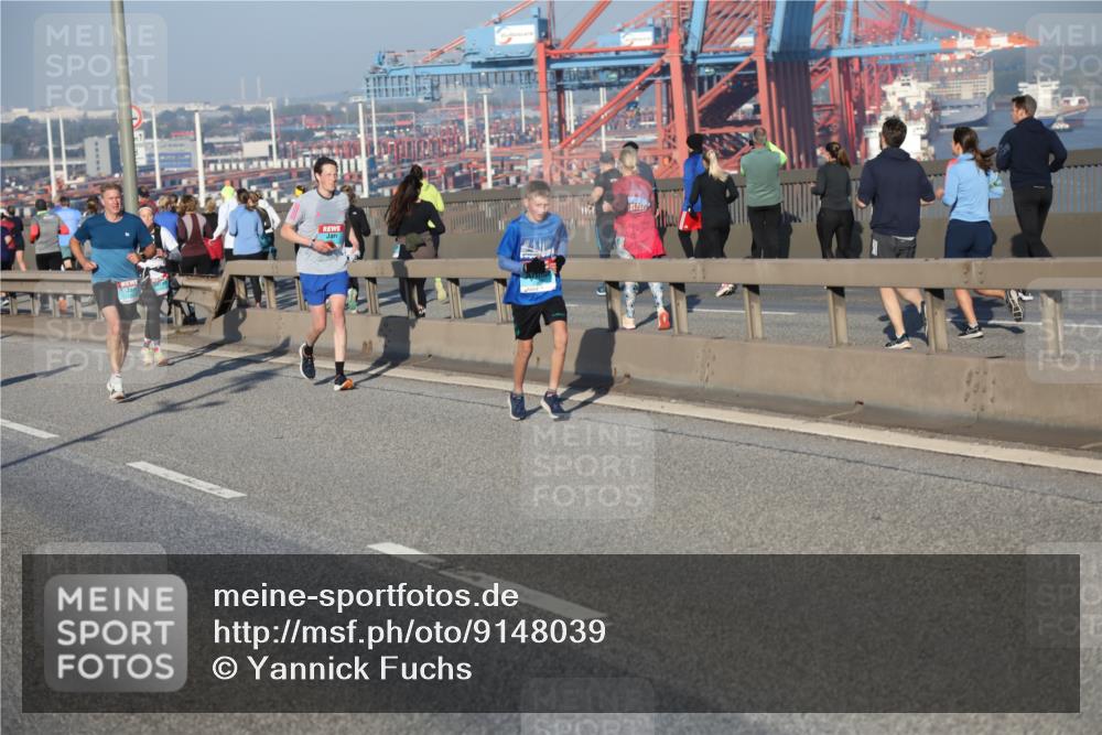03.10.2025 - Köhlbrandbrückenlauf Yannick Fuchs http://msf.ph/oto/9148039 03.10.2025 08:39:21 Position 2  meine-sportfotos.de