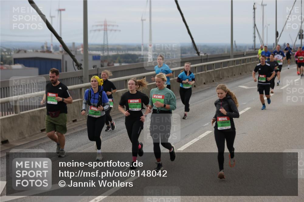 03.10.2025 - Köhlbrandbrückenlauf Jannik Wohlers http://msf.ph/oto/9148042 03.10.2025 15:51:56 Position 1 8246, 8011 meine-sportfotos.de