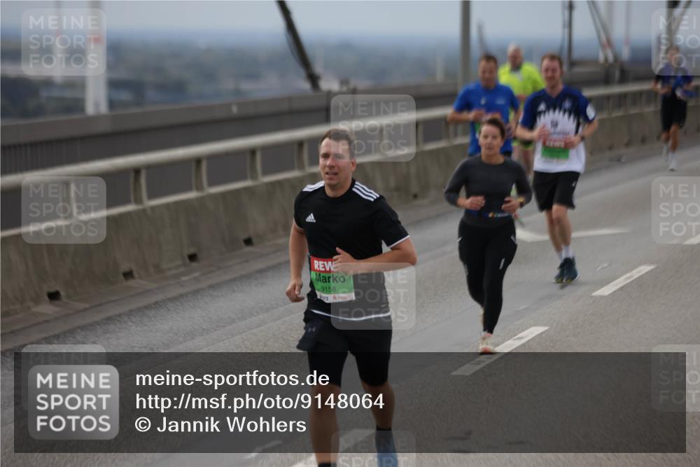 03.10.2025 - Köhlbrandbrückenlauf Jannik Wohlers http://msf.ph/oto/9148064 03.10.2025 15:51:59 Position 1 9158 meine-sportfotos.de