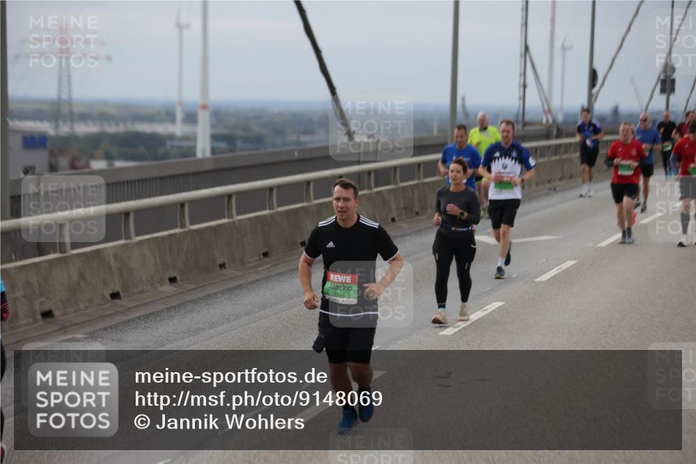 03.10.2025 - Köhlbrandbrückenlauf Jannik Wohlers http://msf.ph/oto/9148069 03.10.2025 15:51:59 Position 1 9158 meine-sportfotos.de
