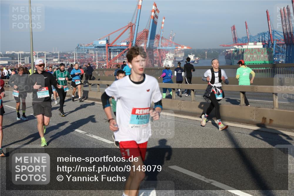 03.10.2025 - Köhlbrandbrückenlauf Yannick Fuchs http://msf.ph/oto/9148079 03.10.2025 08:39:28 Position 2 1207, 2728 meine-sportfotos.de