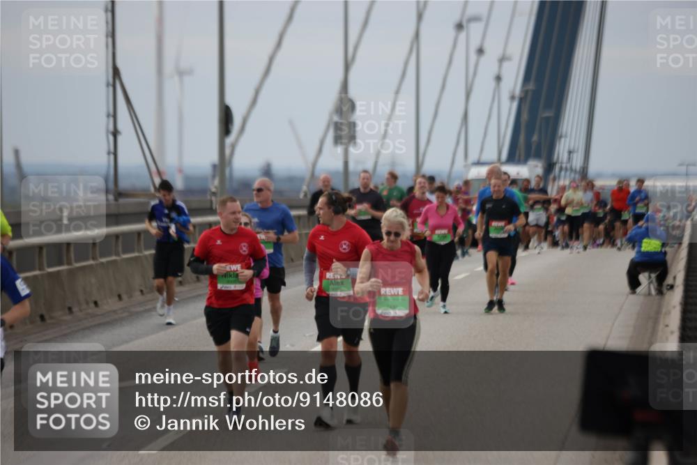 03.10.2025 - Köhlbrandbrückenlauf Jannik Wohlers http://msf.ph/oto/9148086 03.10.2025 15:52:00 Position 1  meine-sportfotos.de