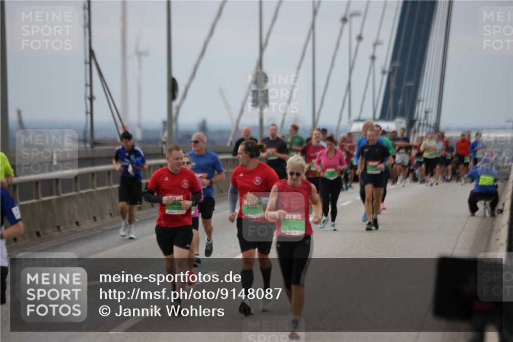 03.10.2025 - Köhlbrandbrückenlauf Jannik Wohlers http://msf.ph/oto/9148087 03.10.2025 15:52:01 Position 1 8998, 7430 meine-sportfotos.de