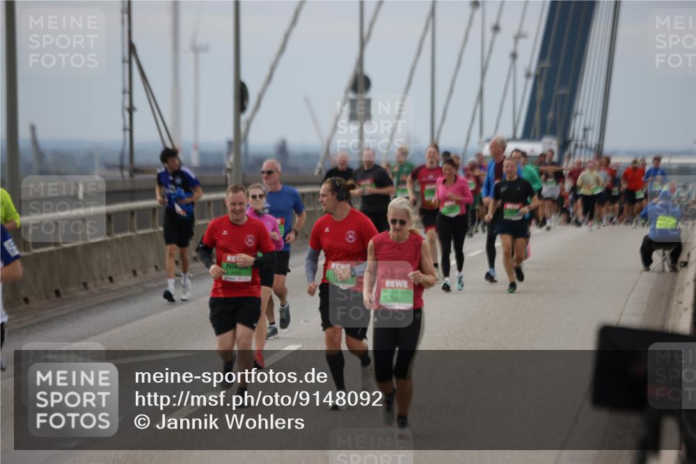 03.10.2025 - Köhlbrandbrückenlauf Jannik Wohlers http://msf.ph/oto/9148092 03.10.2025 15:52:01 Position 1 9000 meine-sportfotos.de