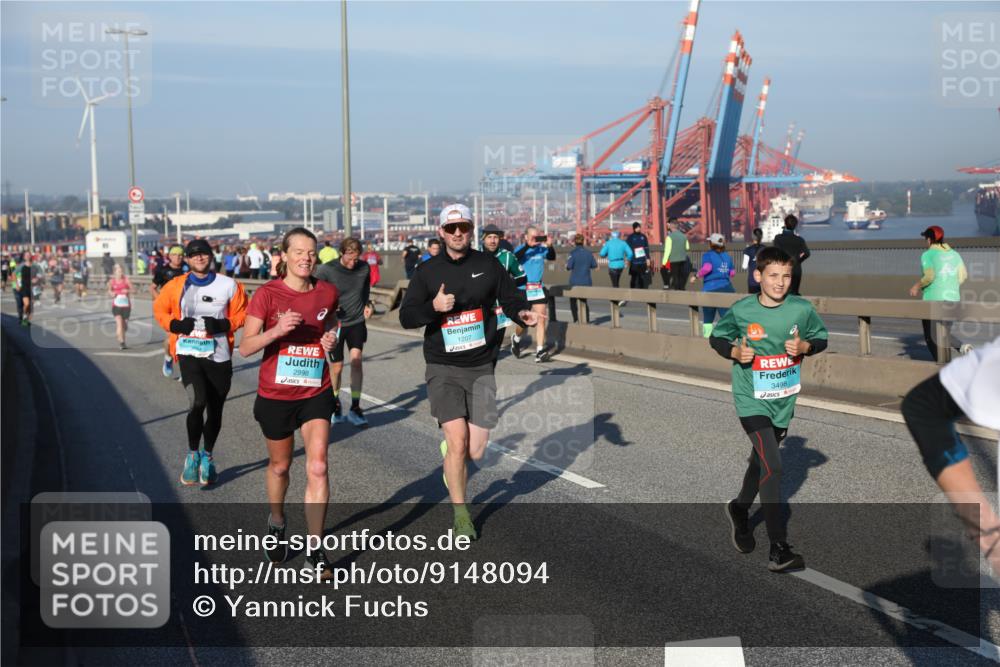03.10.2025 - Köhlbrandbrückenlauf Yannick Fuchs http://msf.ph/oto/9148094 03.10.2025 08:39:28 Position 2 2998, 1207, 3498 meine-sportfotos.de