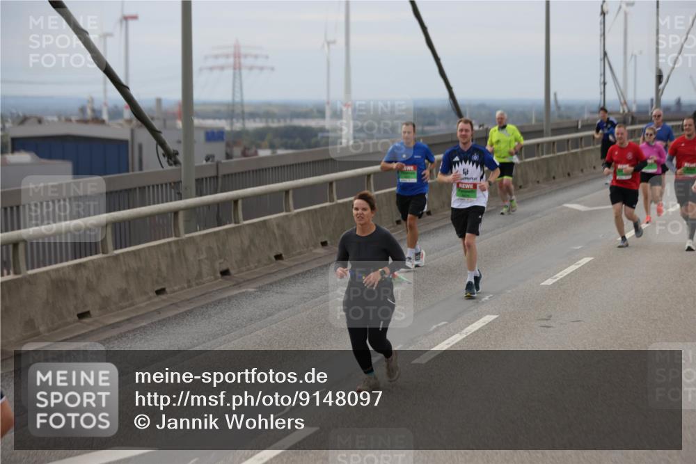 03.10.2025 - Köhlbrandbrückenlauf Jannik Wohlers http://msf.ph/oto/9148097 03.10.2025 15:52:02 Position 1  meine-sportfotos.de