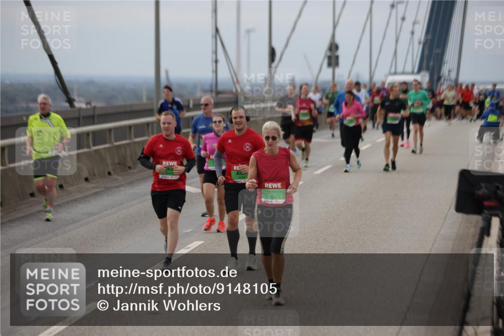 03.10.2025 - Köhlbrandbrückenlauf Jannik Wohlers http://msf.ph/oto/9148105 03.10.2025 15:52:04 Position 1 7430 meine-sportfotos.de
