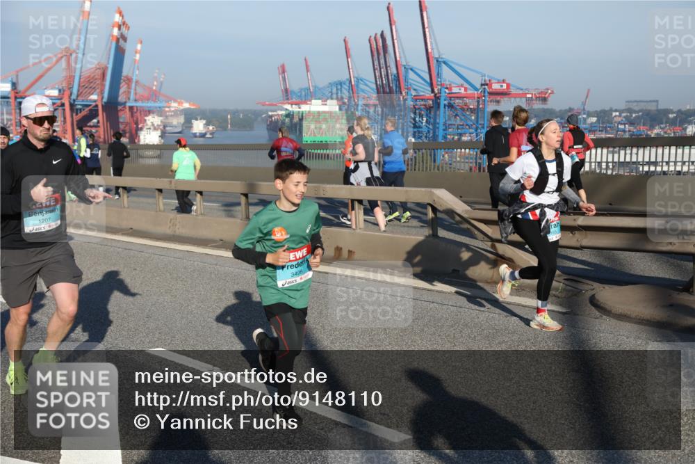 03.10.2025 - Köhlbrandbrückenlauf Yannick Fuchs http://msf.ph/oto/9148110 03.10.2025 08:39:29 Position 2 1207, 202, 3498 meine-sportfotos.de