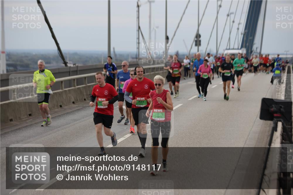 03.10.2025 - Köhlbrandbrückenlauf Jannik Wohlers http://msf.ph/oto/9148117 03.10.2025 15:52:04 Position 1 7430 meine-sportfotos.de