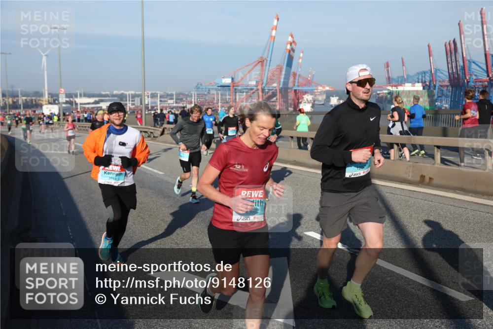 03.10.2025 - Köhlbrandbrückenlauf Yannick Fuchs http://msf.ph/oto/9148126 03.10.2025 08:39:30 Position 2 3164, 2998 meine-sportfotos.de