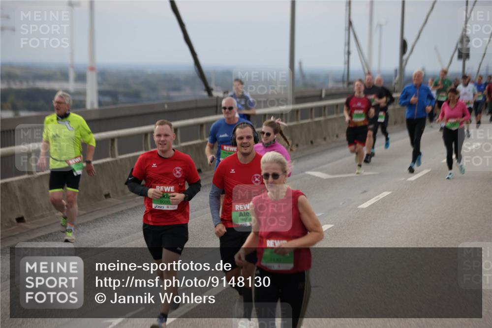 03.10.2025 - Köhlbrandbrückenlauf Jannik Wohlers http://msf.ph/oto/9148130 03.10.2025 15:52:06 Position 1 9000, 8998, 7430 meine-sportfotos.de