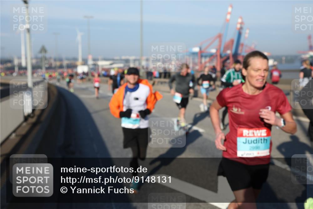 03.10.2025 - Köhlbrandbrückenlauf Yannick Fuchs http://msf.ph/oto/9148131 03.10.2025 08:39:30 Position 2  meine-sportfotos.de