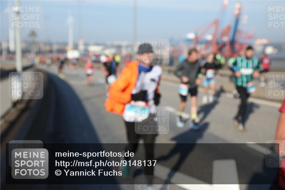 03.10.2025 - Köhlbrandbrückenlauf Yannick Fuchs http://msf.ph/oto/9148137 03.10.2025 08:39:31 Position 2  meine-sportfotos.de
