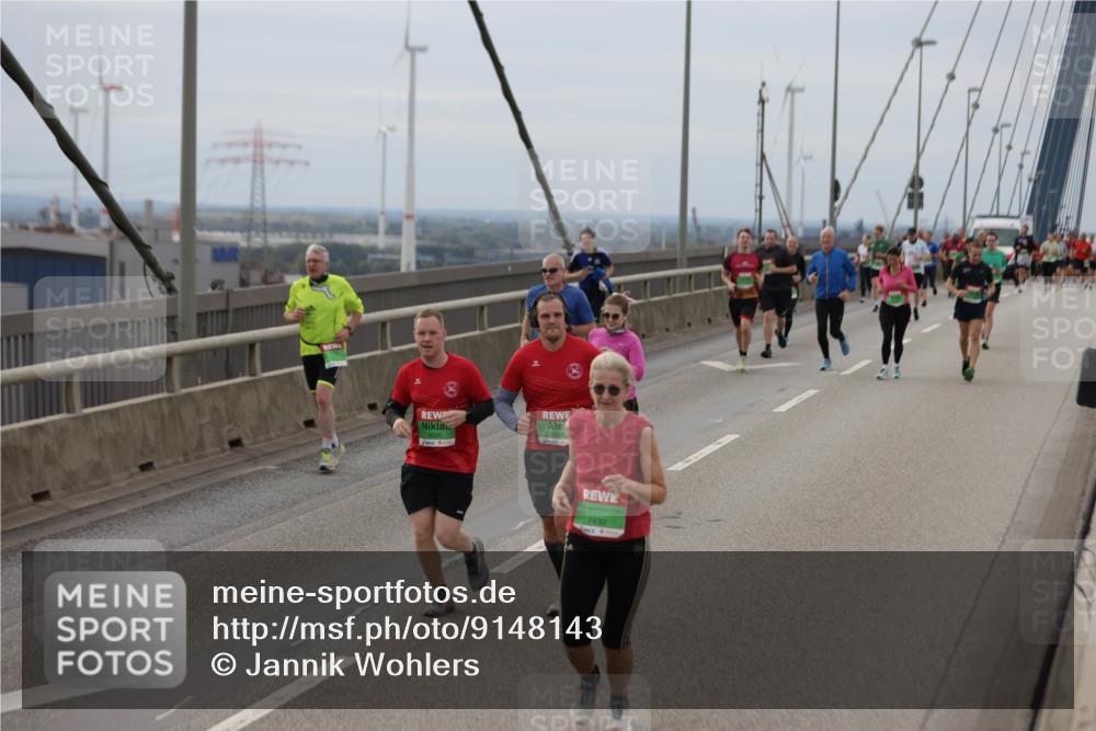 03.10.2025 - Köhlbrandbrückenlauf Jannik Wohlers http://msf.ph/oto/9148143 03.10.2025 15:52:06 Position 1 9000, 7430 meine-sportfotos.de