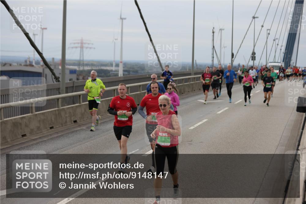 03.10.2025 - Köhlbrandbrückenlauf Jannik Wohlers http://msf.ph/oto/9148147 03.10.2025 15:52:06 Position 1 7430 meine-sportfotos.de