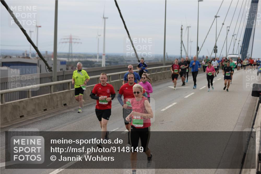 03.10.2025 - Köhlbrandbrückenlauf Jannik Wohlers http://msf.ph/oto/9148149 03.10.2025 15:52:06 Position 1 7430 meine-sportfotos.de