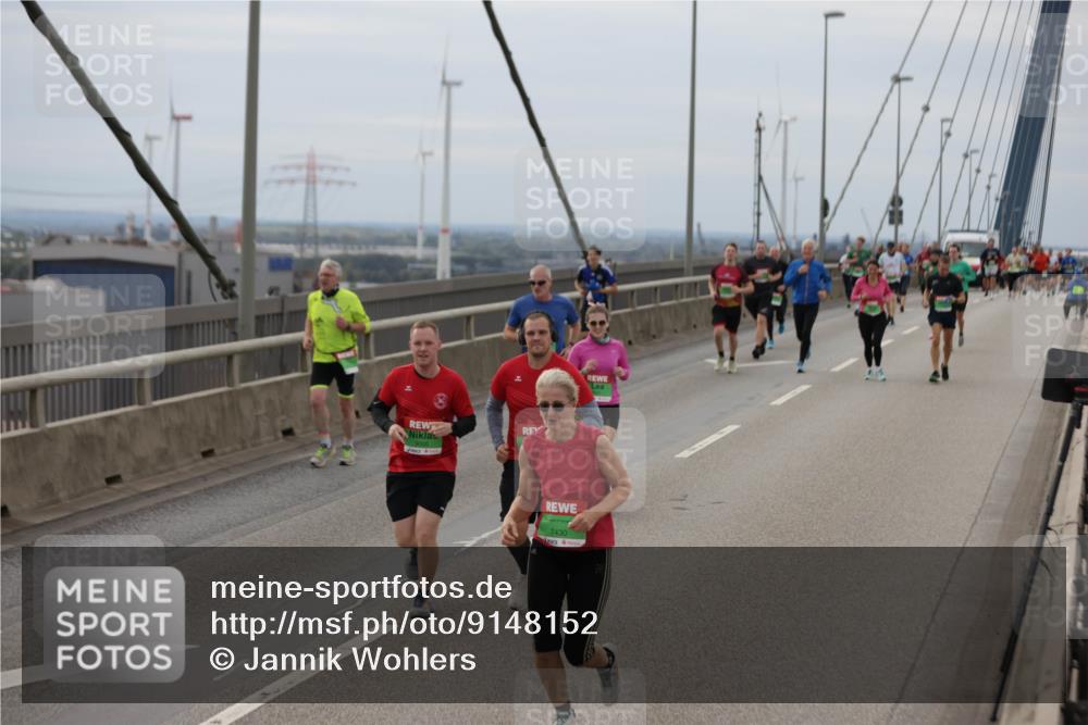 03.10.2025 - Köhlbrandbrückenlauf Jannik Wohlers http://msf.ph/oto/9148152 03.10.2025 15:52:07 Position 1 7430 meine-sportfotos.de