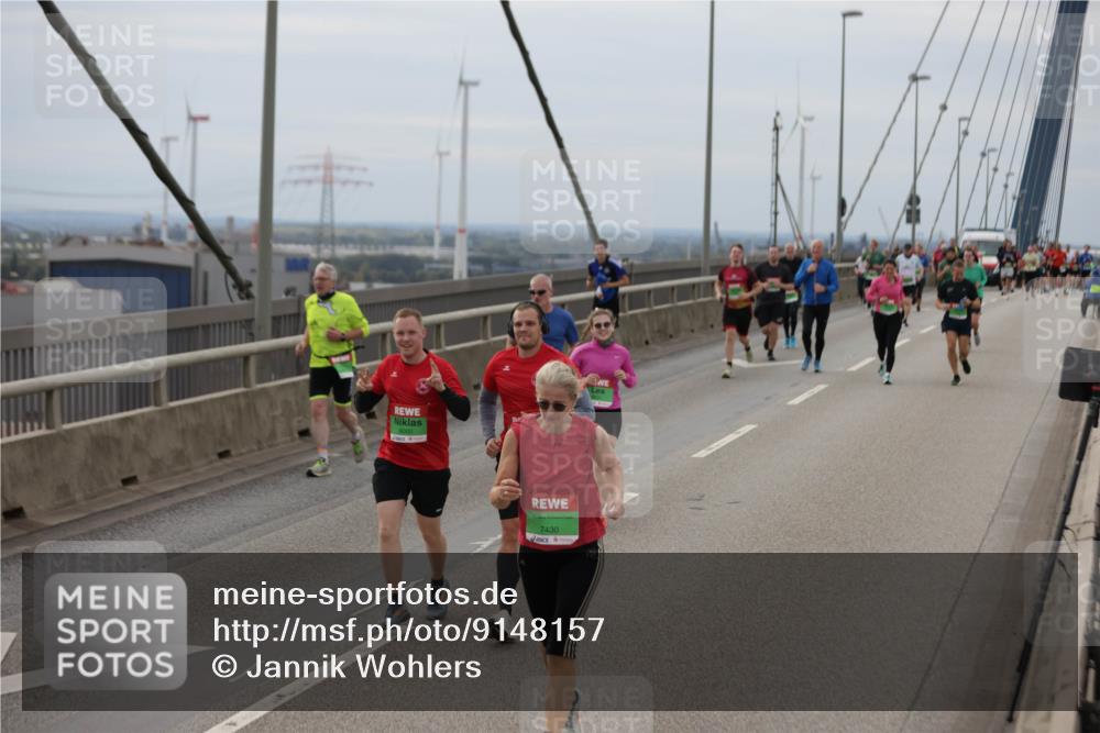 03.10.2025 - Köhlbrandbrückenlauf Jannik Wohlers http://msf.ph/oto/9148157 03.10.2025 15:52:07 Position 1 7430 meine-sportfotos.de