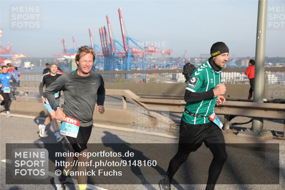 03.10.2025 - Köhlbrandbrückenlauf Yannick Fuchs http://msf.ph/oto/9148160 03.10.2025 08:39:32 Position 2 3813, 18 meine-sportfotos.de